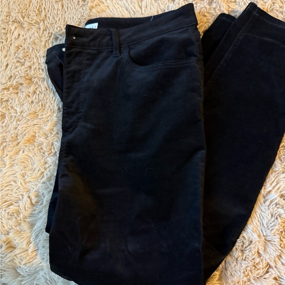 LOFT Black Skinny Full-Length soft corduroy pants